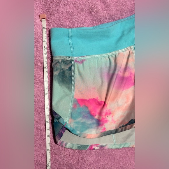 Ivivva: Girls Shorts- Size 12 - Picture 9 of 9